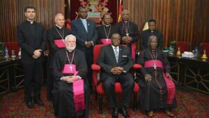 President Mutharika and Archbishop Gallagher along with Malawi Bishops,ECM Secretary General and Apostolic Nuncio to Malawi and Zambia