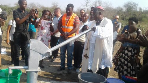 Bishop Musikuwa Commissioning a new borehole at Mwalija Village, Chikwawa